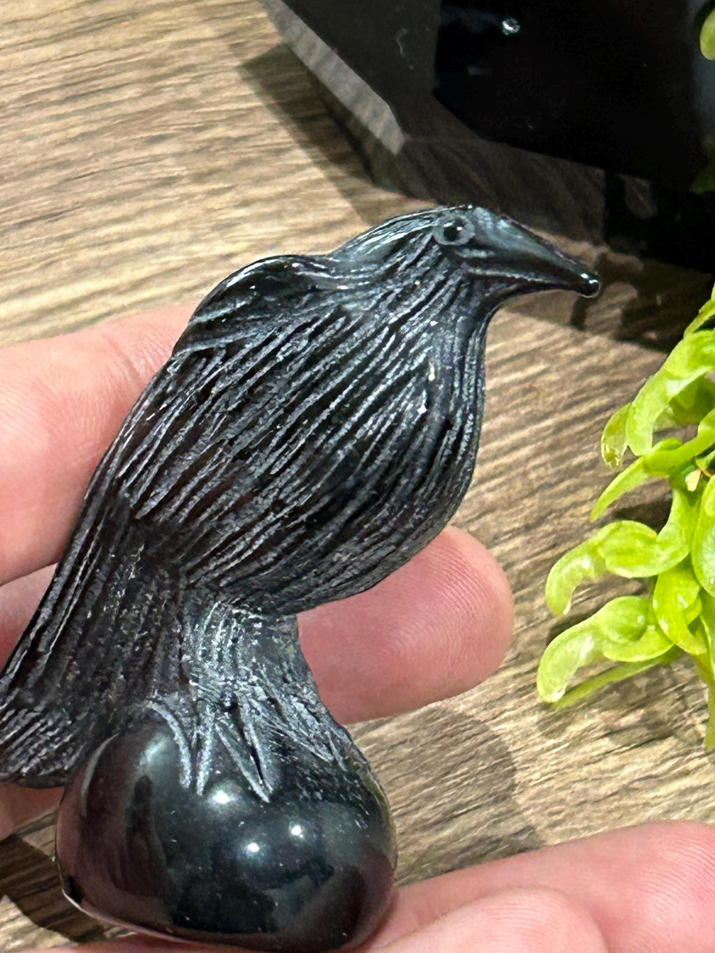 Vogelsculptuur 70 Gr , Raaf van Gepolijst Zwart Obsidiaan , Natuurlijke Vulkanische Steen