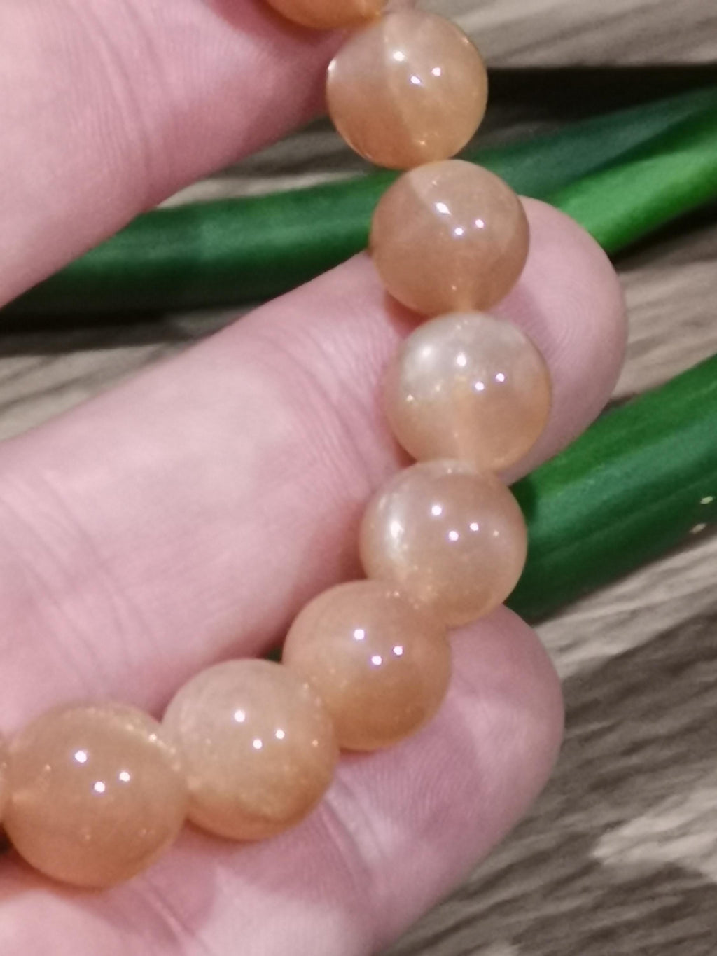 Bracciale in pietra del sole (eliolite) – Perle da 10 mm – AA+