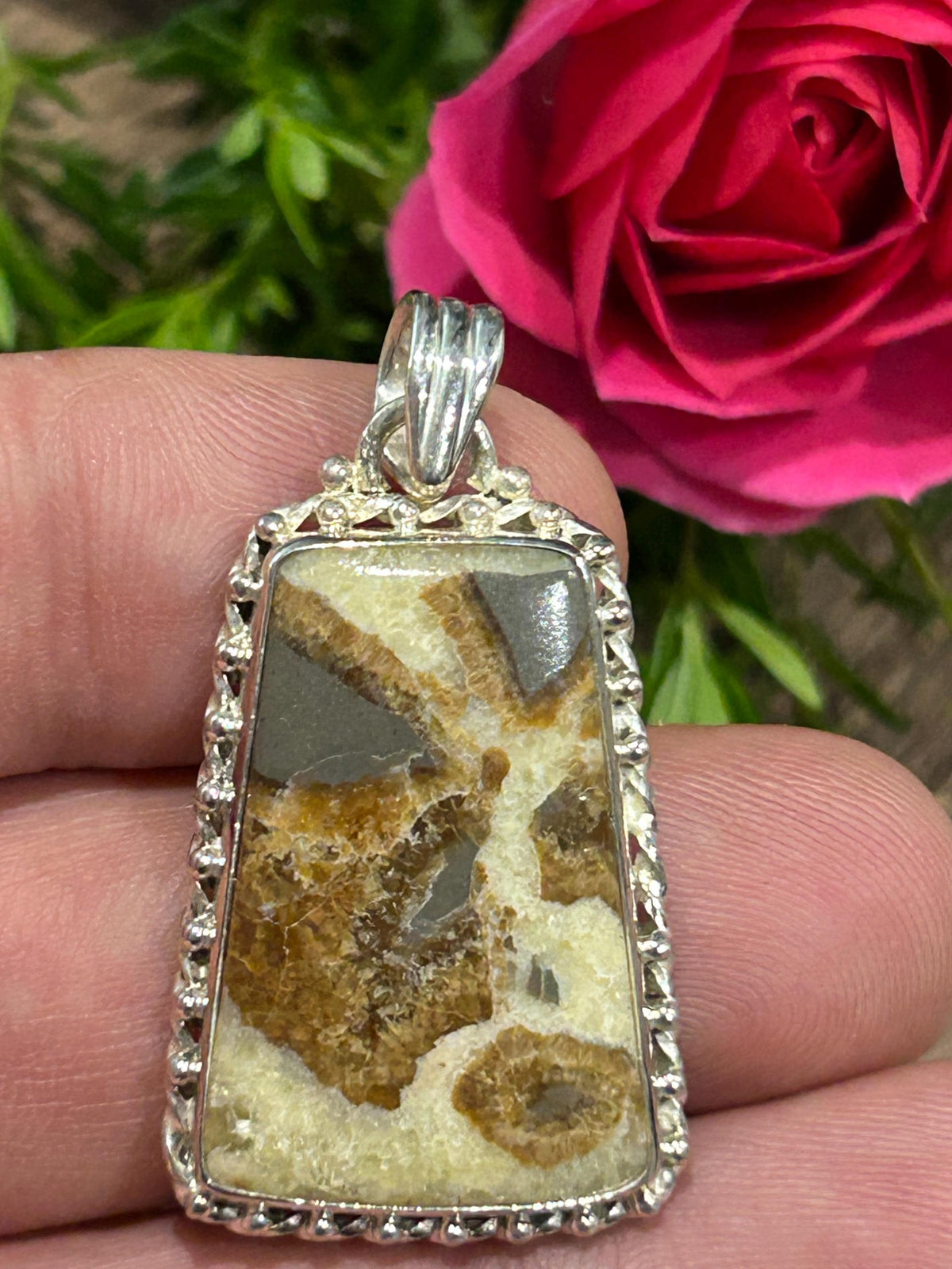 Pendentif en septaria et argent 925 – 8,8 g