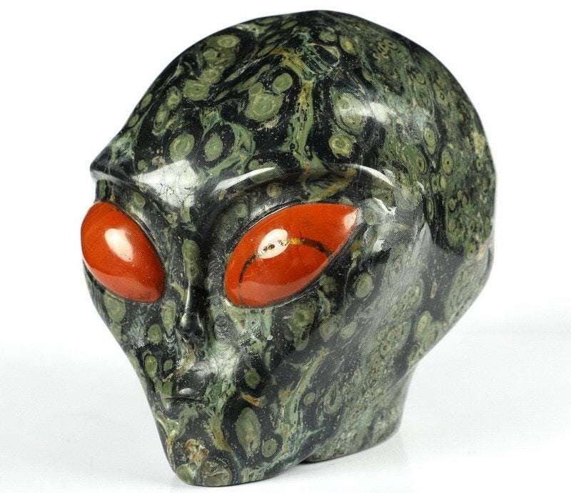 Crâne alien Roswell en jaspe kambaba et jaspe rouge · Pierre naturelle XL