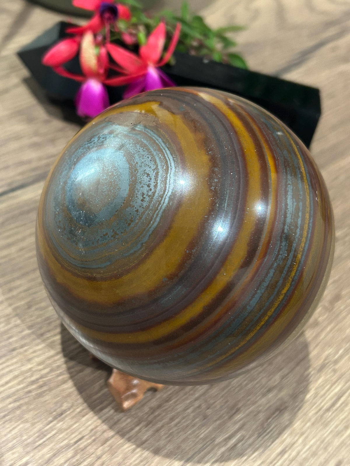 Sfeer XL , Natuurlijke mineraalbol van Veelkleurig IJzerogog , 2127 Gr / Diameter  110 mm