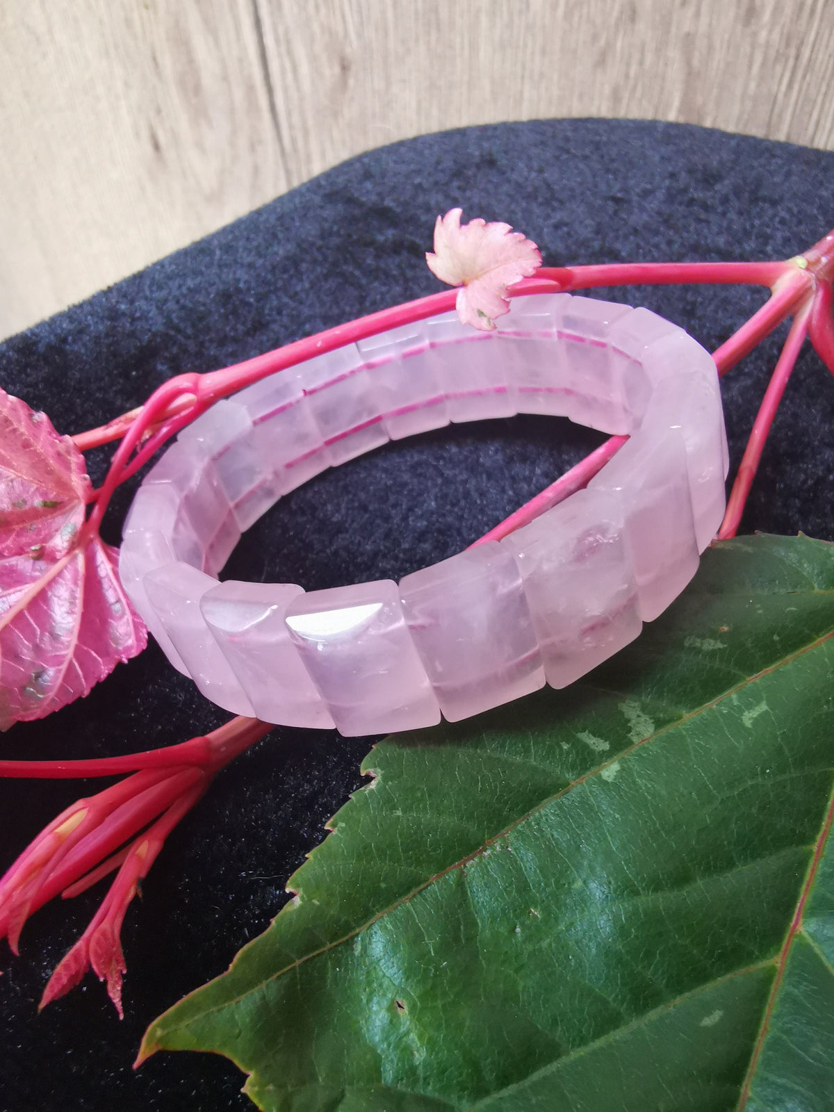 Quarzo rosa, perla rettangolare, pietra naturale dal bel colore omogeneo