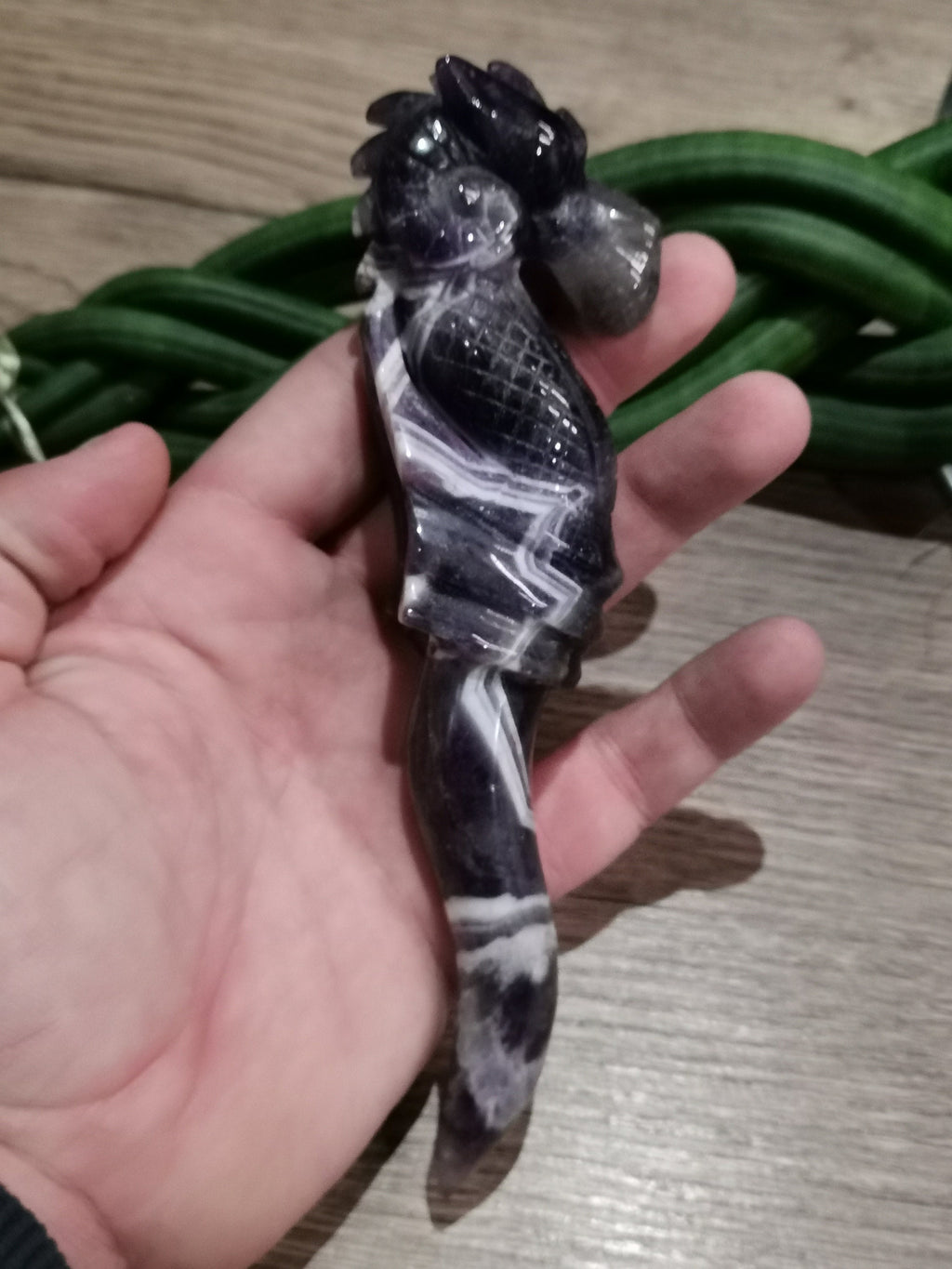 Daga tallada en piedra natural – Dragón-carnero, cuatro piedras a elegir