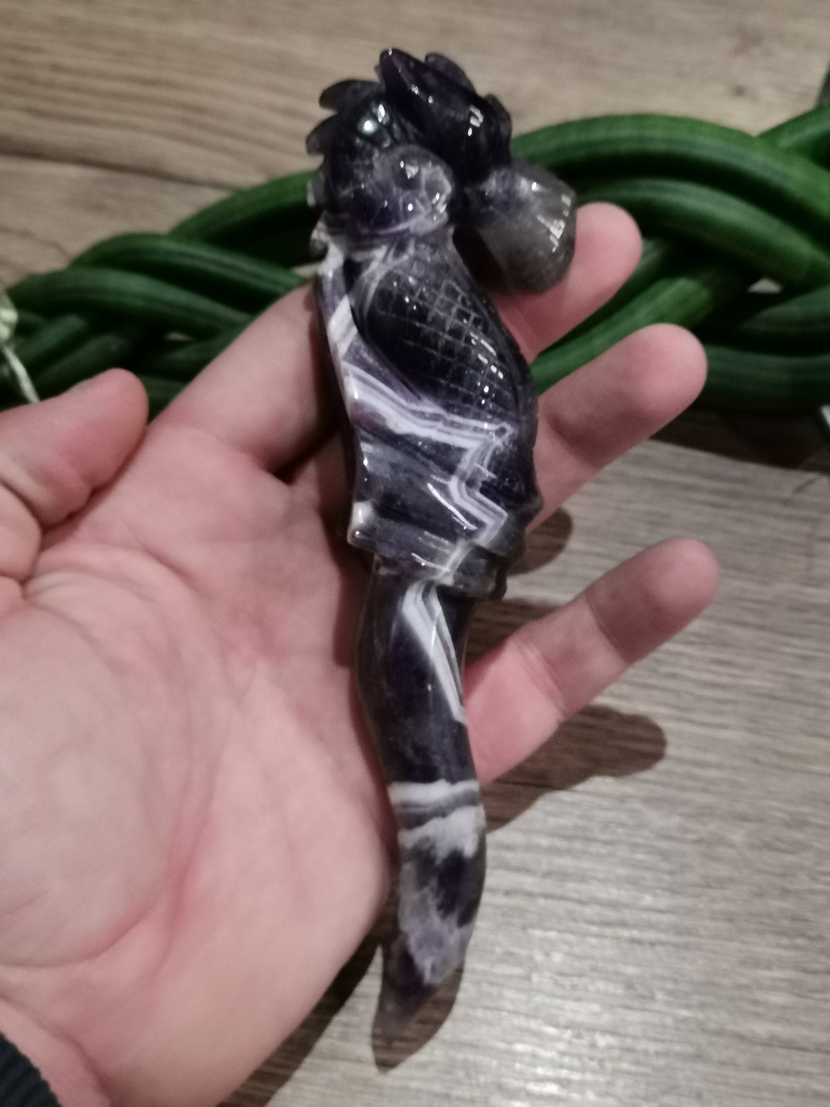Daga tallada en piedra natural – Dragón-carnero, cuatro piedras a elegir
