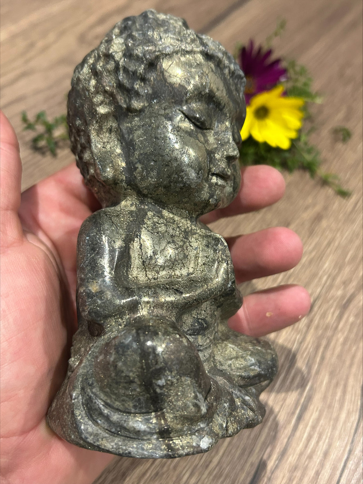 Pyriet uit Peru , Boeddha-sculptuur / standbeeld / Geslepen mineralen / Natuursteen / Feng Shui
